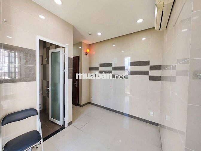 🎁Căn Hộ Quận 4 VIEW Cực Hiếm _ Có Kính Phòng Ngủ Và Cửa Sổ Phòng Bếp