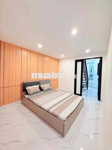 Tập thể 150m2 phố Đào Tấn nhà đẹp lô góc 3 ngủ 3 thoáng sổ đỏ gần cv