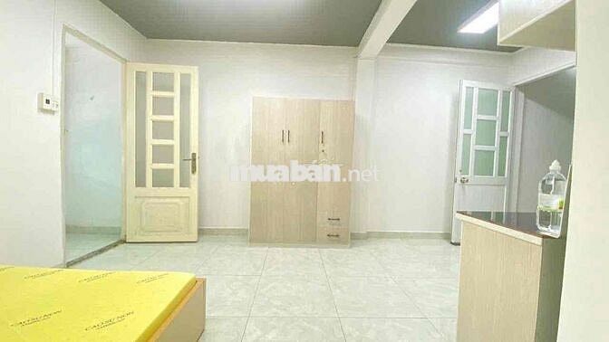 cho thuê căn hộ bancol full nội thất mặt tiền đường phan văn hân