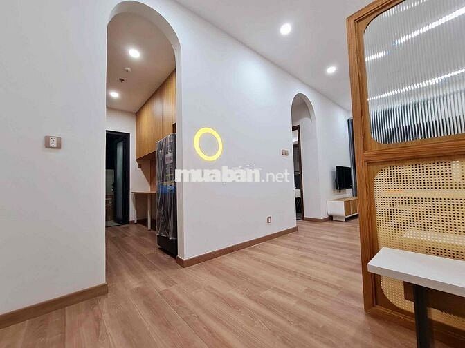 CĂN HỘ NỘI THẤT ĐẸP, CỬA SỔ LỚN, 2PN2WC THÔNG THOÁNG, VỊ TRÍ TRUNG TÂM