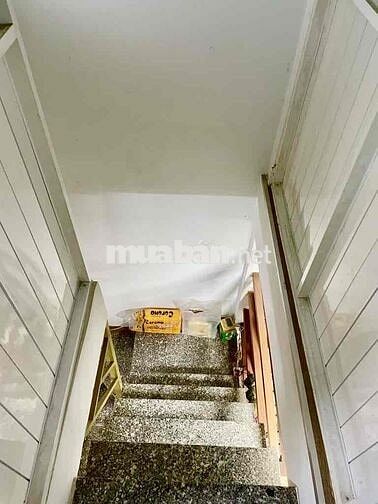 NI SƯ Quỳnh Liên - hẻm thông(nở hậu) - Nhà 2 tầng -3x10- Giá 3.xTy