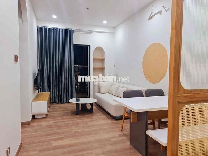 CĂN HỘ NỘI THẤT ĐẸP, CỬA SỔ LỚN, 2PN2WC THÔNG THOÁNG, VỊ TRÍ TRUNG TÂM