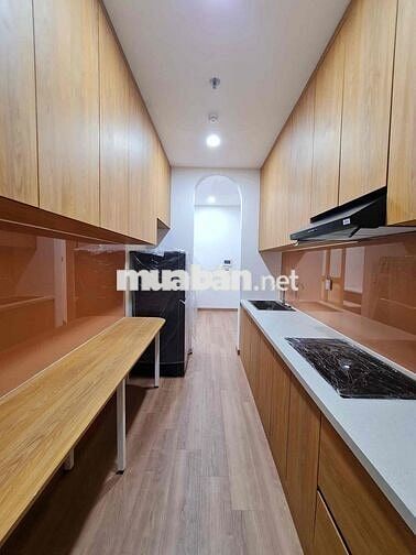CĂN HỘ NỘI THẤT ĐẸP, CỬA SỔ LỚN, 2PN2WC THÔNG THOÁNG, VỊ TRÍ TRUNG TÂM