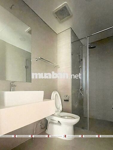 Cho thuê 2PN 2WC - Căn góc - View hồ bơi cực đẹp giá chỉ 10,5tr/tháng