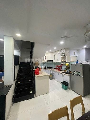 BÁN NHÀ 1 TRỆT 1 LẦU PHƯỜNG PLB Q9. TPHCM