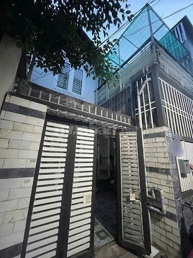 BÁN NHÀ 1 TRỆT 1 LẦU PHƯỜNG PLB Q9. TPHCM