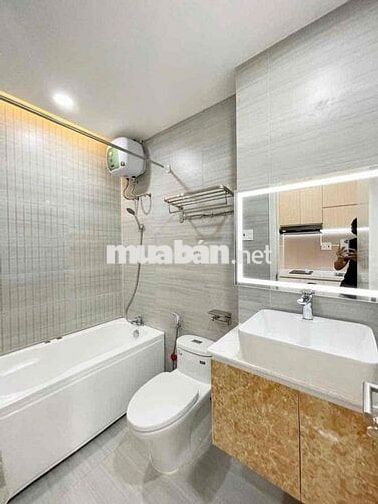 🟥 Căn Hộ 1 PN Full Nội Thất, Thang Máy, Hầm Xe, Bảo Vệ. Ngay Quận 1.