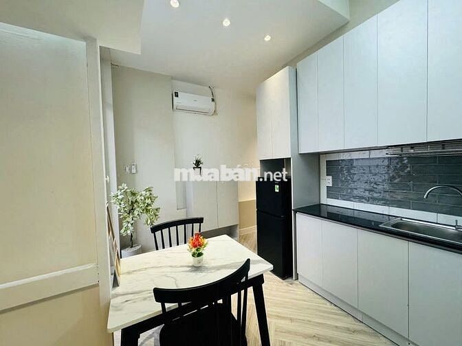 CHO THUÊ P30m2 DUPLEX CỬA SỔ GẦN HUTECH NGAY NGUYỄN CỬU VÂN BÌNH THẠNH