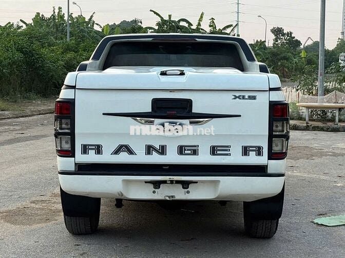 Bán Ford RangerXLS 2017 số tự động 1 cầu màu trắng