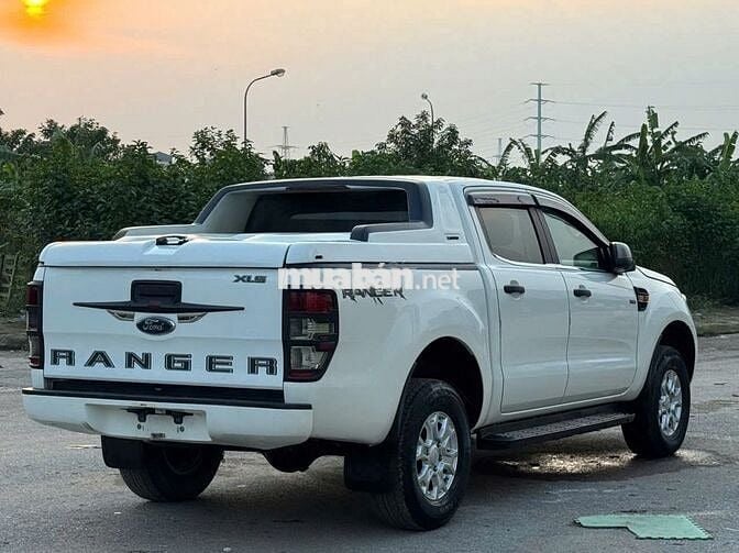 Bán Ford RangerXLS 2017 số tự động 1 cầu màu trắng
