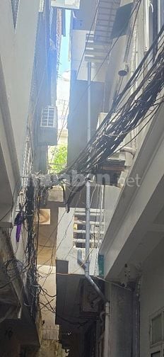 CHUYỂN CÔNG TÁC TÔI CẦN BÁN NHÀ THỤY KHUÊ 50M RA PHỐ  4 CHỖ ĐỖ CỔNG  