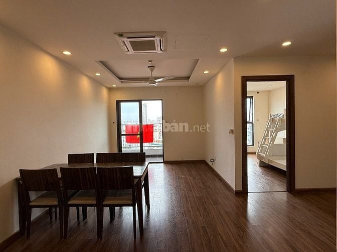 Chính chủ cho thuê căn hộ 2PN  tại The Golden Palm - 21 Lê Văn Lương