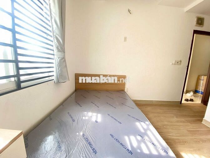 STUDIO FULL NỘI THẤT CỬA SỔ TRỜI
