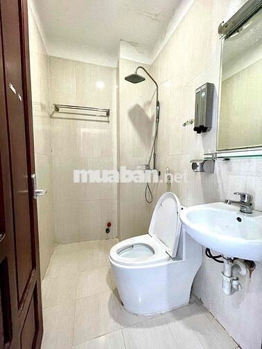 PASS PHÒNG THUÊ QUẬN 1 - ĐẦY ĐỦ NỘI THẤT MỚI - 30m2 - CỰC THOÁNG