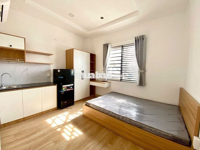 STUDIO FULL NỘI THẤT CỬA SỔ TRỜI