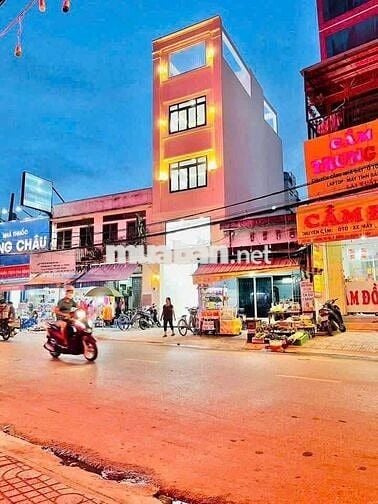 Mặt Tiền Thống Nhất 3 lầu mới 100%