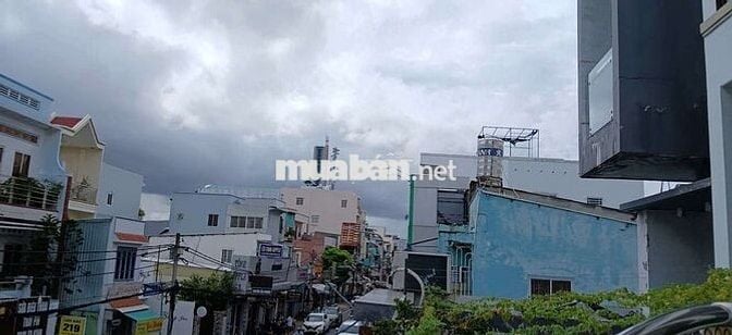 Nhà mặt tiền xây dựng chất lượng