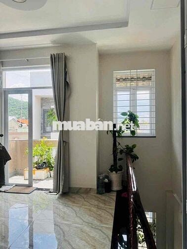 Chính Chủ bán gấp nhà Bình Tân giá cực mềm