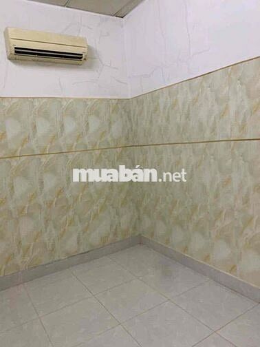 NHÀ 2 LẦU HXH SÁT MT LÊ VĂN LƯƠNG DSH CHỦ GỐC KÝ