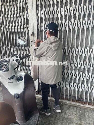 Cho thuê mặt tiền Phan Văn Hớn 4x18