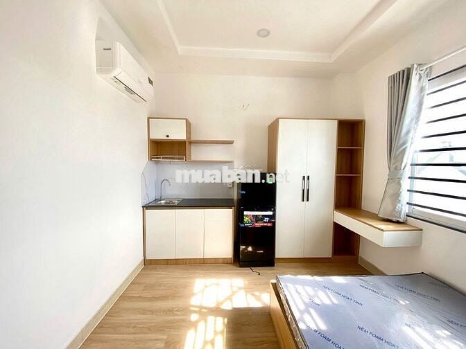 STUDIO FULL NỘI THẤT CỬA SỔ TRỜI