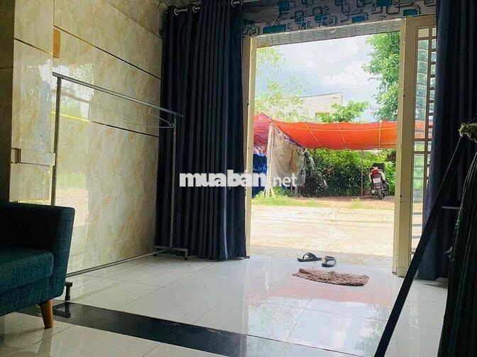 NHÀ 2 LẦU HXH SÁT MT LÊ VĂN LƯƠNG DSH CHỦ GỐC KÝ