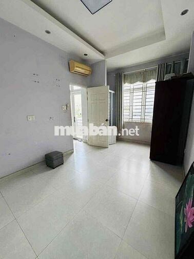 CHO THUÊ NHÀ 2MT FULL NT ĐS4 HIỆP BÌNH PHƯỚC ĐỐI DIỆN VẠN PHÚC CITY