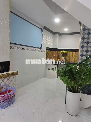 nhà hẻm oto 2 tâm 4p ngủ lê văn lương q7