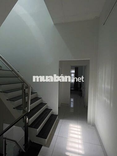 Nhà 1 trệt 1 lầu chủ gửi bán, 63m2/870tr ở Tân Kim, Cần Giuộc