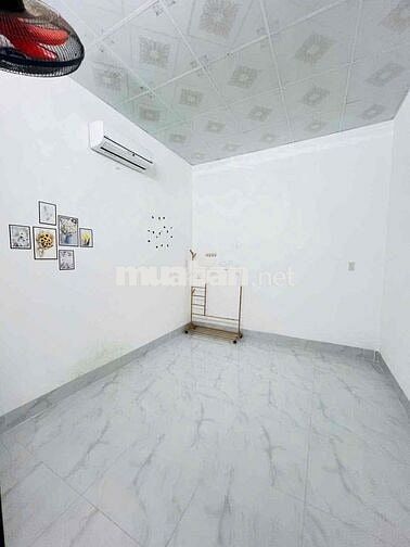 Cho thuê nhà trệt mặt tiền đường Trần Văn Trà KDC Hưng Phú
