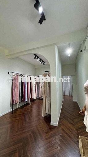 Cho thuê nhà nguyên căn hẻm kinh doanh đường lớn có chỗ đậu ô tô