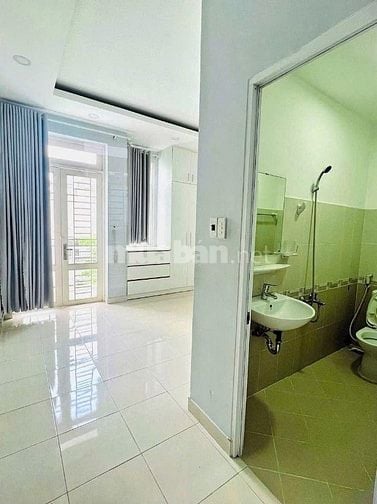 Bán nhà 4 tầng giá 7,2 tỷ phường Bình Trưng TP HCM