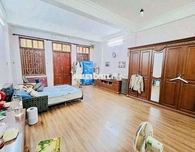 Bán nhà Hàng Bài Hoàn Kiếm 45m2 5 tầng mặt 5,2m 31,5 Tỷ