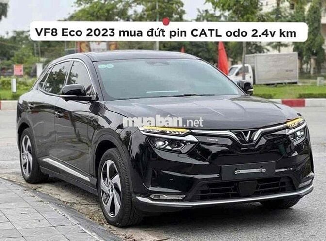VinFast VF8 2023 - 49000 km