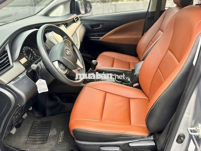 Toyota Innova 2020 MT
