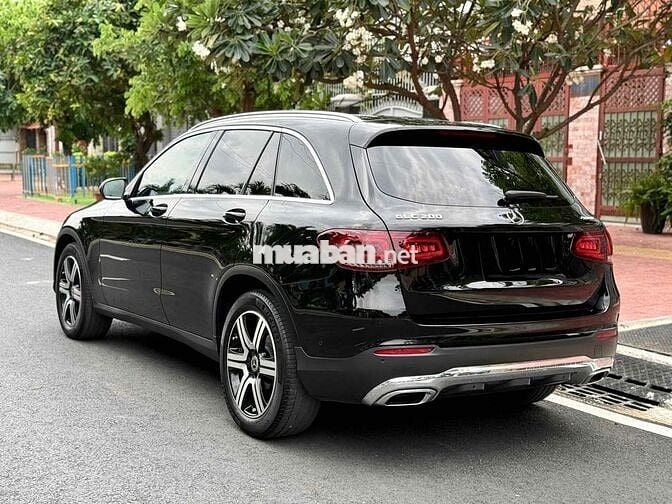 Mercedes Benz GLC 200 4matic model 2022 1 chủ