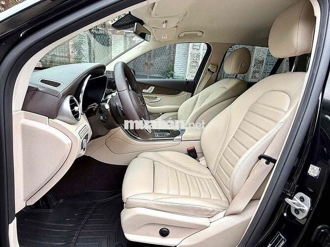 Mercedes Benz GLC 200 4matic model 2022 1 chủ