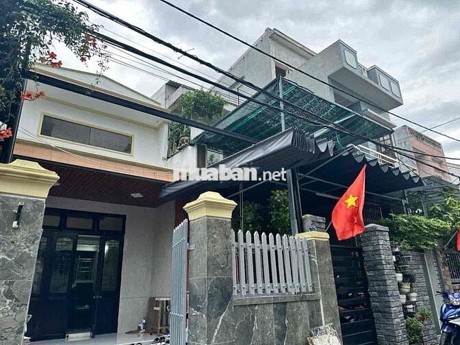 Nhà mặt đất + 85m2+2 phòng ngủ,2 vệ sinh+Q. Ngũ Hành Sơn