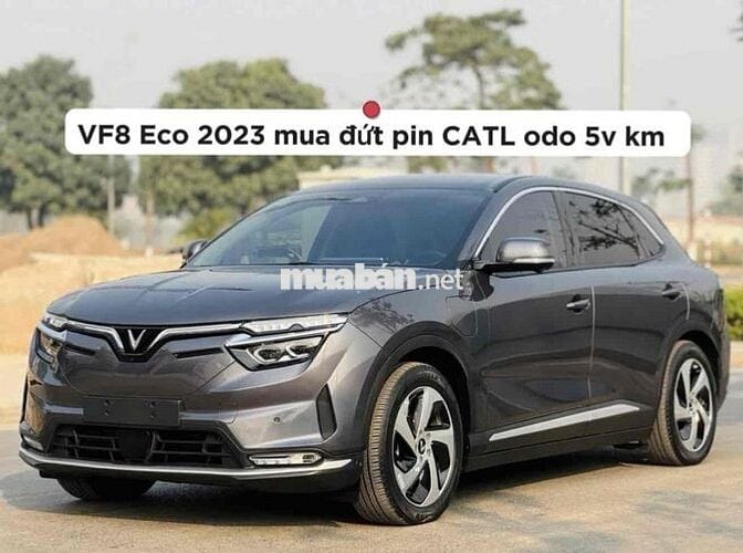 VinFast VF8 2023 - 49000 km
