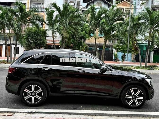 Mercedes Benz GLC 200 4matic model 2022 1 chủ