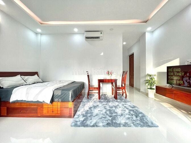 HOT! Căn BAN CÔNG - MỚI gần cầu Trần Quang Diệu có THANG MÁY - BẢO VỆ