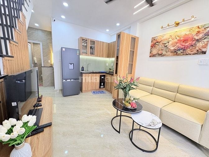NHÀ MỚI Ở NGAY HXH VƯỜN LÀI cách MT vài căn