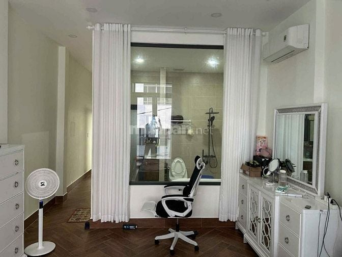 Chính Chủ Bán Nhà Hẻm 6 Mét 182M Lê Thị Bạch Cát, P11, Q11