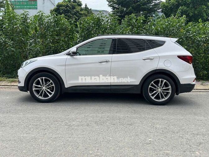 Hyundai SantaFe 2016 - 95000 km một chủ từ rất đẹp