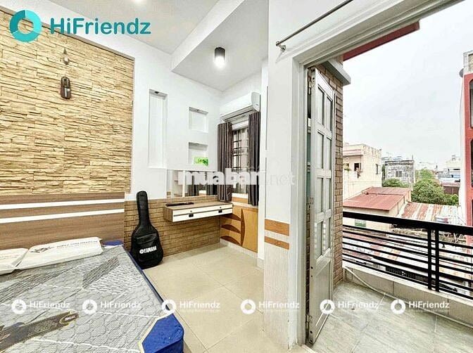 STUDIO FULLNT NHƯ HÌNH CÓ BAN CÔNG, GIỮA VHU VÀ HUIT