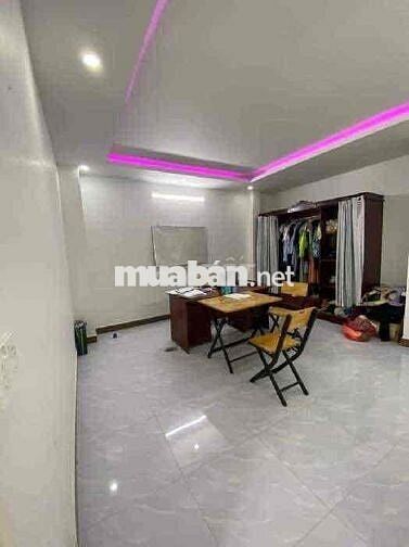 130M2 BÁN NHÀ 5 x 29 - Quận 12 - NỘI THẤT GỖ - ĐƯỜNG 7M