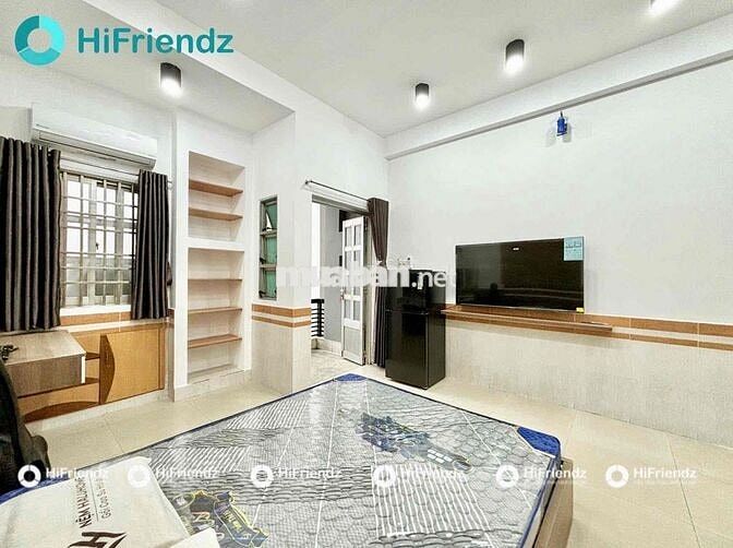 STUDIO FULLNT NHƯ HÌNH CÓ BAN CÔNG, GIỮA VHU VÀ HUIT