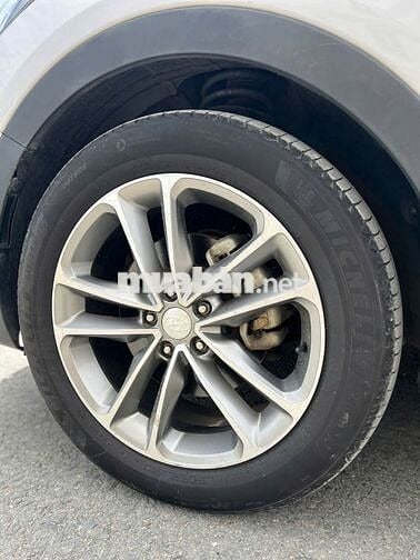 Hyundai SantaFe 2016 - 95000 km một chủ từ rất đẹp
