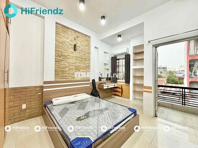 STUDIO FULLNT NHƯ HÌNH CÓ BAN CÔNG, GIỮA VHU VÀ HUIT