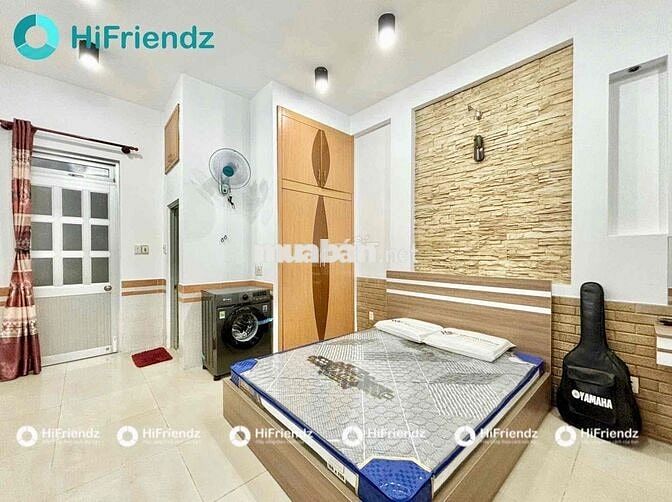 STUDIO FULLNT NHƯ HÌNH CÓ BAN CÔNG, GIỮA VHU VÀ HUIT